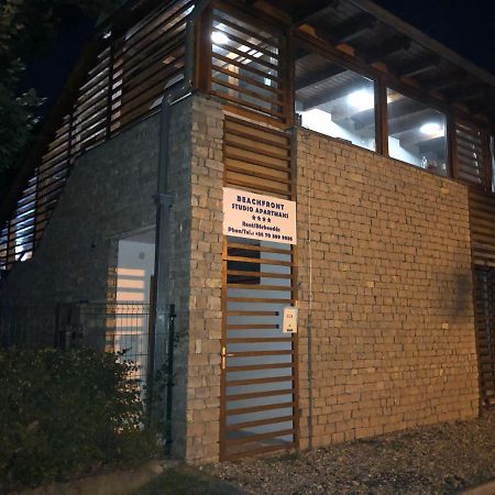 אפרטהוטל Balatonfůzfő Beachfront Studio Apartman מראה חיצוני תמונה