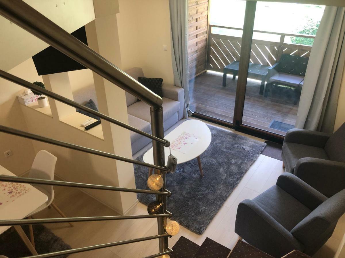אפרטהוטל Balatonfůzfő Beachfront Studio Apartman מראה חיצוני תמונה
